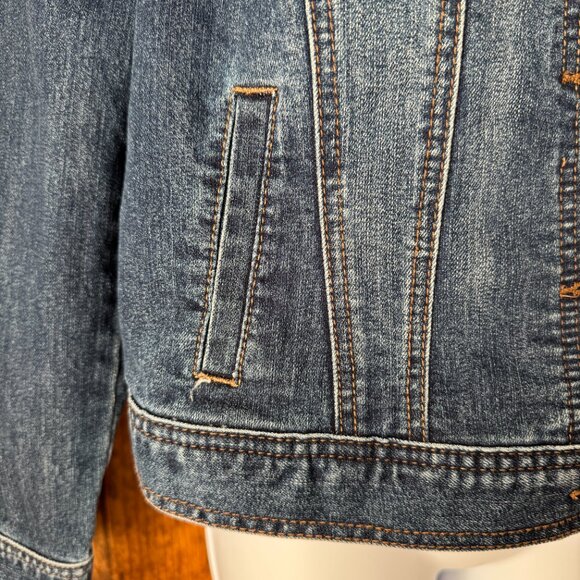 Style & Co Button Close Denim Jacket Petite Medium - Picture 9 of 16